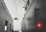 Standbild Wasserstoffbombe und Atombombe Strahlenwirkungen United States USA, 1954, aus Sekunde 44 historischem Filmmaterial Videoclip 65675067981