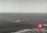 Standbild Mount Suribachi Iwo Jima, 1954, aus Sekunde 16 historischem Filmmaterial Videoclip 65675067985