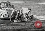 Standbild Mount Suribachi Iwo Jima, 1954, aus Sekunde 22 historischem Filmmaterial Videoclip 65675067985