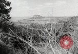 Standbild Mount Suribachi Iwo Jima, 1954, aus Sekunde 38 historischem Filmmaterial Videoclip 65675067985