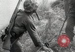 Standbild Mount Suribachi Iwo Jima, 1954, aus Sekunde 53 historischem Filmmaterial Videoclip 65675067985