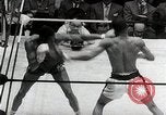 Standbild goldene Handschuhe Inter-City New York United States USA, 1954, aus Sekunde 20 historischem Filmmaterial Videoclip 65675067986