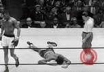 Standbild goldene Handschuhe Inter-City New York United States USA, 1954, aus Sekunde 29 historischem Filmmaterial Videoclip 65675067986
