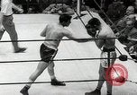 Standbild goldene Handschuhe Inter-City New York United States USA, 1954, aus Sekunde 60 historischem Filmmaterial Videoclip 65675067986