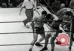 Standbild goldene Handschuhe Inter-City New York United States USA, 1954, aus Sekunde 61 historischem Filmmaterial Videoclip 65675067986