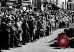 Standbild Schrott Jalopy Parade in Zweiten Weltkrieg Decatur Illinois USA, 1943, aus Sekunde 1 historischem Filmmaterial Videoclip 65675067990