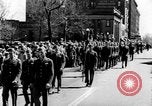 Standbild Schrott Jalopy Parade in Zweiten Weltkrieg Decatur Illinois USA, 1943, aus Sekunde 25 historischem Filmmaterial Videoclip 65675067990
