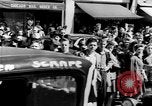 Standbild Schrott Jalopy Parade in Zweiten Weltkrieg Decatur Illinois USA, 1943, aus Sekunde 31 historischem Filmmaterial Videoclip 65675067990