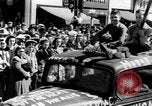 Standbild Schrott Jalopy Parade in Zweiten Weltkrieg Decatur Illinois USA, 1943, aus Sekunde 43 historischem Filmmaterial Videoclip 65675067990