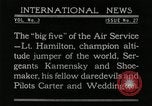 Immagine di Acrobazie di aria Rantoul Illinois USA, 1921, secondo 20 filmato di repertorio 65675068000