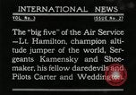Immagine di Acrobazie di aria Rantoul Illinois USA, 1921, secondo 24 filmato di repertorio 65675068000