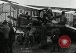 Immagine di Acrobazie di aria Rantoul Illinois USA, 1921, secondo 48 filmato di repertorio 65675068000