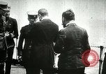 Image premier vol transatlantique Lisbonne Portugal, 1919, de la seconde 22 séquences d'archives historiques vidéo 65675068007