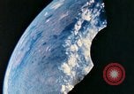 Immagine di Il pianeta terra visto dal Gemini navicella spaziale in orbita United States USA, 1966, secondo 33 filmato di repertorio 65675068013
