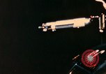 Immagine di Gli astronauti pratica extra vehicular tecniche in NASA Progetto Gemini United States USA, 1966, secondo 36 filmato di repertorio 65675068014