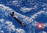 Immagine di Gli astronauti pratica extra vehicular tecniche in NASA Progetto Gemini United States USA, 1966, secondo 42 filmato di repertorio 65675068014