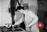 Standbild Replik von Kutschen New York United States USA, 1930, aus Sekunde 46 historischem Filmmaterial Videoclip 65675068043