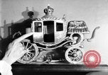 Standbild Replik von Kutschen New York United States USA, 1930, aus Sekunde 59 historischem Filmmaterial Videoclip 65675068043