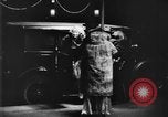 Standbild ball Tanz Berlin Deutschland, 1930, aus Sekunde 21 historischem Filmmaterial Videoclip 65675068044