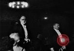 Standbild ball Tanz Berlin Deutschland, 1930, aus Sekunde 35 historischem Filmmaterial Videoclip 65675068044