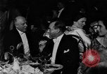 Standbild ball Tanz Berlin Deutschland, 1930, aus Sekunde 45 historischem Filmmaterial Videoclip 65675068044