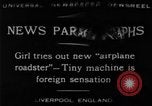 Image femme mouches Comper Swift monoplan Liverpool en Angleterre, 1930, de la seconde 14 séquences d'archives historiques vidéo 65675068046