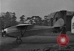 Image femme mouches Comper Swift monoplan Liverpool en Angleterre, 1930, de la seconde 18 séquences d'archives historiques vidéo 65675068046