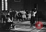 Standbild Verkehrsregeln Cleveland Ohio USA, 1930, aus Sekunde 11 historischem Filmmaterial Videoclip 65675068054