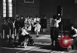 Standbild Verkehrsregeln Cleveland Ohio USA, 1930, aus Sekunde 12 historischem Filmmaterial Videoclip 65675068054