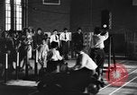 Standbild Verkehrsregeln Cleveland Ohio USA, 1930, aus Sekunde 13 historischem Filmmaterial Videoclip 65675068054