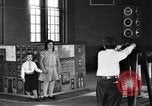 Standbild Verkehrsregeln Cleveland Ohio USA, 1930, aus Sekunde 26 historischem Filmmaterial Videoclip 65675068054