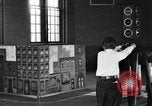 Standbild Verkehrsregeln Cleveland Ohio USA, 1930, aus Sekunde 29 historischem Filmmaterial Videoclip 65675068054