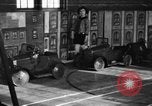 Standbild Verkehrsregeln Cleveland Ohio USA, 1930, aus Sekunde 46 historischem Filmmaterial Videoclip 65675068054