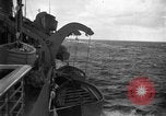 Image convoi de navires nord de l'Océan Atlantique, 1942, de la seconde 9 séquences d'archives historiques vidéo 65675068071
