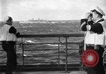 Image convoi de navires nord de l'Océan Atlantique, 1942, de la seconde 50 séquences d'archives historiques vidéo 65675068071