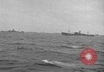 Immagine di Convoglio di navi Oceano atlantico, 1941, secondo 8 filmato di repertorio 65675068072