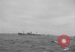 Immagine di Convoglio di navi Oceano atlantico, 1941, secondo 15 filmato di repertorio 65675068072