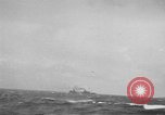 Standbild Konvoi von Schiffen Atlantik, 1941, aus Sekunde 28 historischem Filmmaterial Videoclip 65675068073