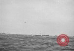 Standbild Konvoi von Schiffen Atlantik, 1941, aus Sekunde 35 historischem Filmmaterial Videoclip 65675068073
