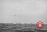 Standbild Konvoi von Schiffen Atlantik, 1941, aus Sekunde 37 historischem Filmmaterial Videoclip 65675068073