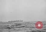 Standbild Konvoi von Schiffen Atlantik, 1941, aus Sekunde 47 historischem Filmmaterial Videoclip 65675068073