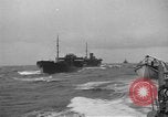 Standbild Konvoi von Schiffen Atlantik, 1941, aus Sekunde 52 historischem Filmmaterial Videoclip 65675068073