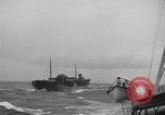 Standbild Konvoi von Schiffen Atlantik, 1941, aus Sekunde 61 historischem Filmmaterial Videoclip 65675068073