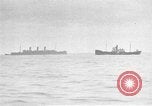Immagine di Convoglio di navi Oceano atlantico, 1941, secondo 29 filmato di repertorio 65675068074