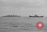 Immagine di Convoglio di navi Oceano atlantico, 1941, secondo 30 filmato di repertorio 65675068074