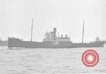 Immagine di Convoglio di navi Oceano atlantico, 1941, secondo 62 filmato di repertorio 65675068074