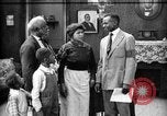 Standbild Afroamerikanische Soldatenfamilie Louisville Kentucky USA, 1917, aus Sekunde 4 historischem Filmmaterial Videoclip 65675068080