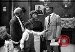 Standbild Afroamerikanische Soldatenfamilie Louisville Kentucky USA, 1917, aus Sekunde 6 historischem Filmmaterial Videoclip 65675068080
