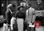 Standbild Afroamerikanische Soldatenfamilie Louisville Kentucky USA, 1917, aus Sekunde 10 historischem Filmmaterial Videoclip 65675068080