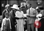 Standbild Afroamerikanische Soldatenfamilie Louisville Kentucky USA, 1917, aus Sekunde 20 historischem Filmmaterial Videoclip 65675068080